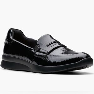Clarks Ellowyn timeless Penny Loafer black /size 6
